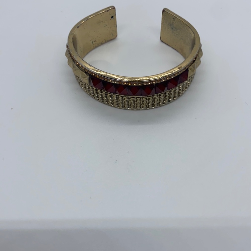 Fashion bangle by Jessica Simpson - Picture 2 of 4